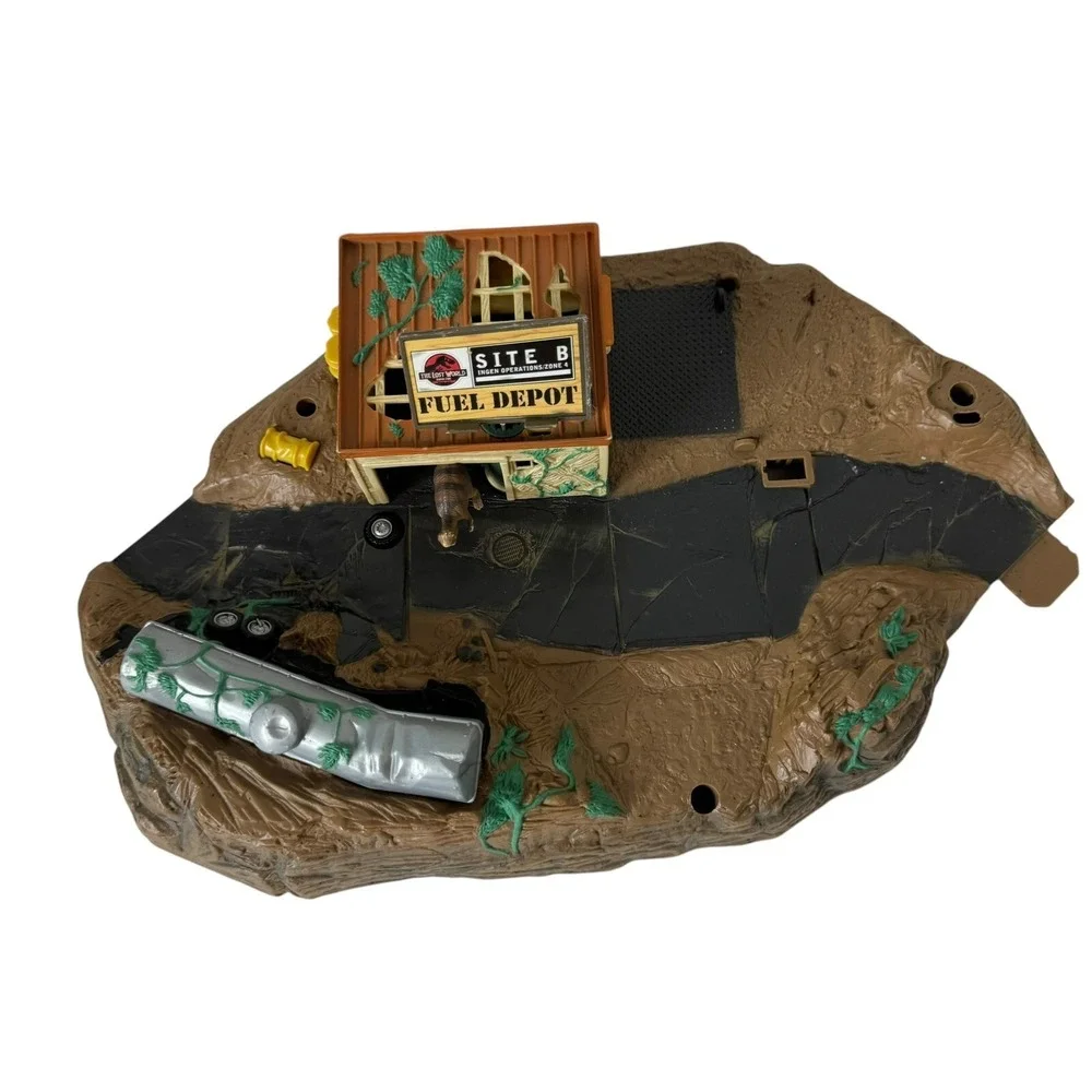 Jurassic Park The‎ Lost World Site B Fuel Depot Playset Matchbox 1997